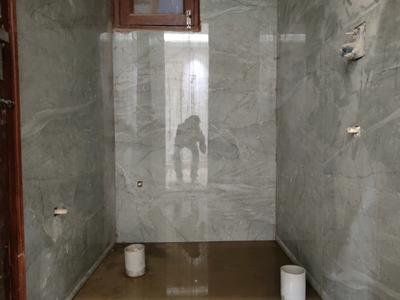 Common Bathroom Image of 1400 Sq.ft 3 BHK Builder Floor for sale in Shalimar Garden Ghaziabad for Rs. 8500000