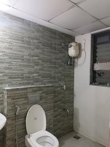 Common Bathroom Image of 650 Sq.ft 1.5 BHK Apartment / Flat for rent in Lodha Palava Downtown, Palava Phase 2 Thane for Rs. 13500