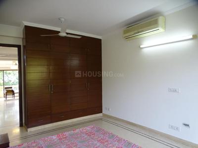 Bedroom Image of 1800 Sq.ft 3 BHK Builder Floor for rent in New Friends Colony New Delhi for Rs. 100000