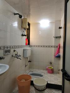 Common Bathroom Image of 1010 Sq.ft 3 BHK Apartment / Flat for rent in Kharodi Mumbai for Rs. 66000