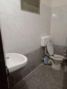 Bathroom Image of 1145 Sq.ft 2 BHK Apartment / Flat for sale in Samdariya Astha Nagar, Gwarighat Jabalpur for Rs. 3000000
