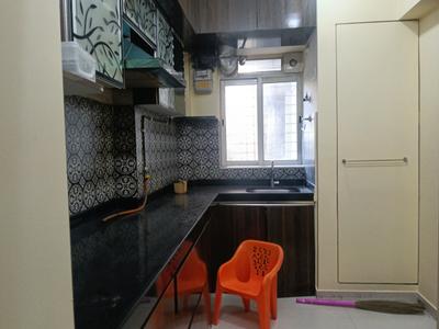 Kitchen Image of 750 Sq.ft 2 BHK Apartment / Flat for sale in Lodha Amara Tower 1 To 5 And 7 To 19, Thane West Thane for Rs. 10500000