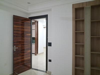Bedroom Image of 2200 Sq.ft 4.5 BHK Apartment / Flat for sale in JMD Siddhi Vinayak by JMD Construction, Sector 73 Noida for Rs. 7600000
