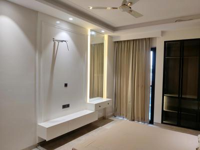 Bedroom Image of 4500 Sq.ft 4 BHK Builder Floor for sale in Greenwood City Floors, Sector 45 Gurgaon for Rs. 59000000