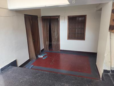 Bedroom Image of 1200 Sq.ft 1.5 BHK Independent House for rent in Krishna Nagar Lucknow for Rs. 8000