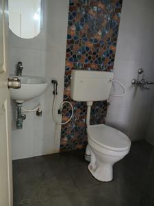 Common Bathroom Image of 680 Sq.ft 1 BHK Apartment / Flat for sale in Taloja Navi Mumbai for Rs. 4150000