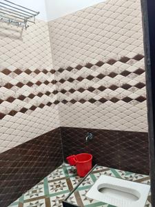 Bathroom Image of 150 Sq.ft 1 RK Duplex for rent in Sumel Jaipur for Rs. 5500