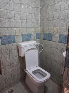 Bathroom Image of 1700 Sq.ft 2 BHK Builder Floor for rent in Haraipur Jaunpur for Rs. 14000