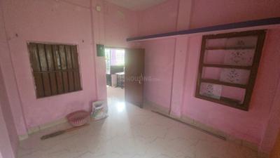 Bedroom Image of 750 Sq.ft 2 BHK Builder Floor for rent in Birati Kolkata for Rs. 8800