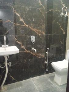 Bathroom Image of 1800 Sq.ft 3 BHK Builder Floor for sale in Saket New Delhi for Rs. 9600000