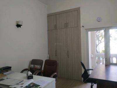 Bedroom Image of 1500 Sq.ft 3 BHK Apartment / Flat for sale in DLF Capital Greens, Karampura New Delhi for Rs. 27000000