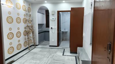 Living Room Image of 600 Sq.ft 1 BHK Builder Floor for rent in Partik Panchsheel Vihar, Khirki Extension New Delhi for Rs. 17000