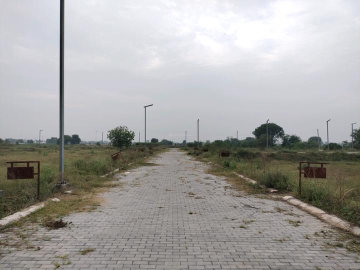 Adore Smart City Main Image 1
