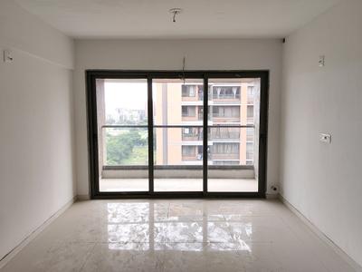 Living Room Image of 1080 Sq.ft 2.5 BHK Apartment / Flat for rent in Adani The Meadows, Shantigram Ahmedabad for Rs. 35000