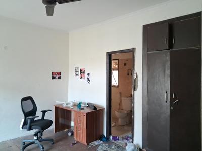 Bedroom Image of 1175 Sq.ft 2.5 BHK Apartment / Flat for sale in Amrapali Silicon City, Sector 76 Noida for Rs. 12000000