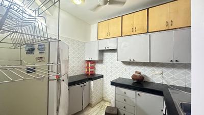 Kitchen Image of 1200 Sq.ft 2 BHK Builder Floor for rent in Malibu Town Floors, Sector 47 Gurgaon for Rs. 43000