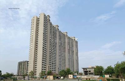 Image of 1700 Sq.ft 3 BHK Apartment / Flat for sale in The Center Court, Sector 88A, Gurgaon for Rs. 28000000