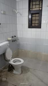 Bathroom Image of 1625 Sq.ft 3.5 BHK Apartment / Flat for rent in Sector 99 Noida for Rs. 32000