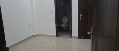 Bedroom Image of 1000 Sq.ft 3 BHK Builder Floor for sale in Vikaspuri New Delhi for Rs. 14000000