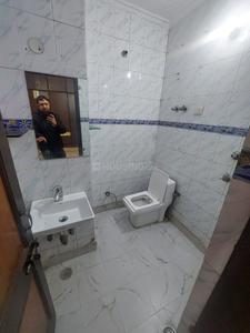 Bathroom Image of 855 Sq.ft 2 BHK Builder Floor for sale in Model Town New Delhi for Rs. 12500000