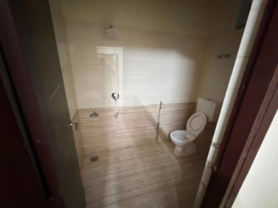 Bathroom Image of 1466 Sq.ft 3 BHK Apartment / Flat for rent in Ghayasuddinpur Allahabad for Rs. 20000