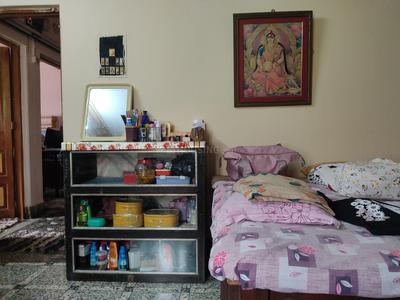 Image of Pg Accomodation available along with Fooding &amp; lodging at lowest market rate for students, job employee. Fully furnished pg, 24*7 water and electricity available, Nearby Locations Ballygunge Station(5 mins) Ballygunge Phari(10 mins) Gariahat(10 mins) Rashbihari Avenue Hazra ,Salt lake Sector 5 , Em bypass(5 mins). in Ballygunge, Kolkata
