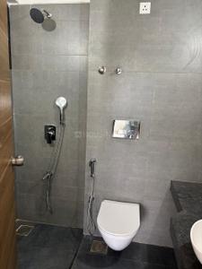 Bathroom Image of 1600 Sq.ft 3 BHK Apartment / Flat for rent in Shivalik Green View, Shantigram Ahmedabad for Rs. 40000