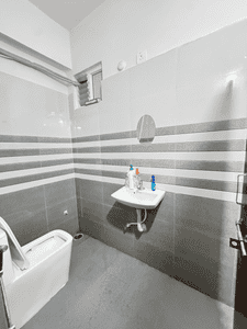 Image of 1550 Sq.ft 3 BHK Apartment / Flat for rent in Madhapur, Hyderabad for Rs. 55000