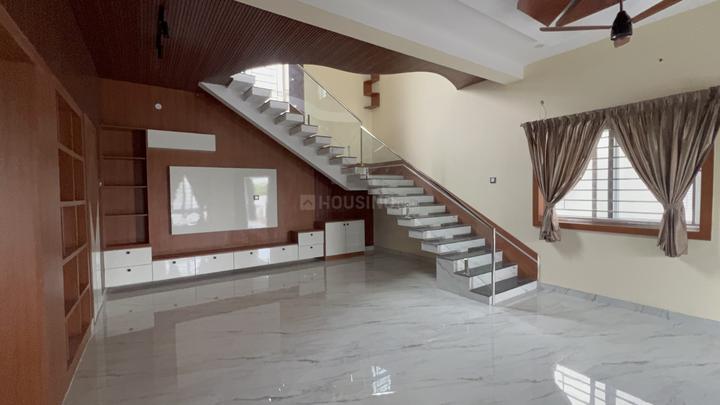 Idikarai Main Image 1