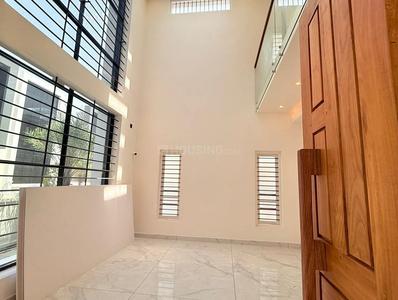 Balcony Image of 2600 Sq.ft 4 BHK Independent House for sale in Vyttila Kochi for Rs. 22500000