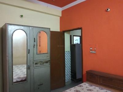 Bedroom Image of 1000 Sq.ft 2 BHK Apartment / Flat for sale in Dilshad Garden New Delhi for Rs. 4800000