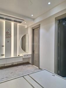 Bedroom Image of 1800 Sq.ft 3 BHK Builder Floor for sale in Krishna Nagar New Delhi for Rs. 32500000