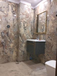 Common Bathroom Image of 1800 Sq.ft 4 BHK Builder Floor for rent in Shahdara New Delhi for Rs. 55000