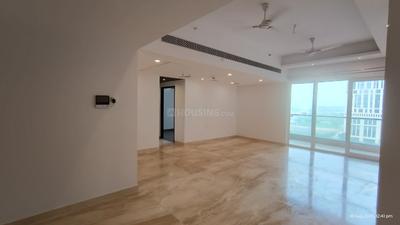 Living Room Image of 3500 Sq.ft 5 BHK Apartment / Flat for rent in Supertech Supernova, Sector 94 Noida for Rs. 130000