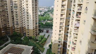 Balcony Image of 1709 Sq.ft 3 BHK Apartment / Flat for rent in Paramount Emotions, Noida Extension Greater Noida for Rs. 30000