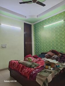 Bedroom Image of 950 Sq.ft 3 BHK Builder Floor for sale in Pitampura New Delhi for Rs. 7500000