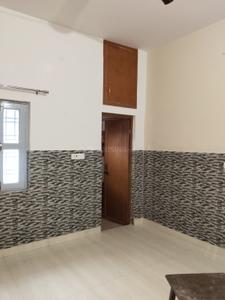 Bedroom Image of 1200 Sq.ft 2 BHK Builder Floor for rent in Vasant Vihar Phase 1 Dehradun for Rs. 20000