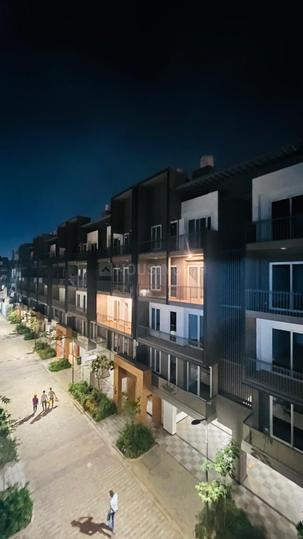 Smartworld Orchard Main Image 1