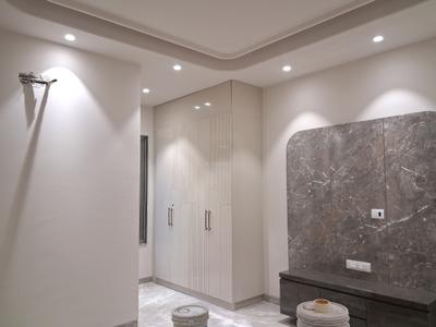 Bedroom Image of 1800 Sq.ft 3 BHK Builder Floor for sale in Paschim Vihar New Delhi for Rs. 35000000