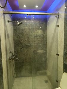 Bathroom Image of 1500 Sq.ft 3 BHK Builder Floor for rent in Shahganj Agra for Rs. 20000