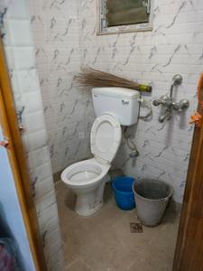 Bathroom Image of 700 Sq.ft 2 BHK Apartment / Flat for sale in Gayatri Bhawan, Khardaha Kolkata for Rs. 2000000