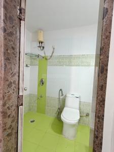 Bathroom Image of 1415 Sq.ft 3 BHK Apartment / Flat for rent in Regaliaa Swastik Regalia, Hiranandani Estate Thane for Rs. 55000