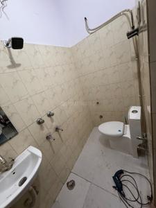Bathroom Image of 1125 Sq.ft 1 BHK Apartment / Flat for rent in Chhattarpur New Delhi for Rs. 30000