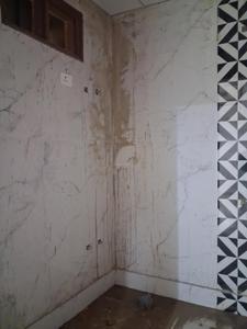 Common Bathroom Image of 1080 Sq.ft 2 BHK Apartment / Flat for sale in Shree Maruti Dham, Sector 49 Noida for Rs. 6500000