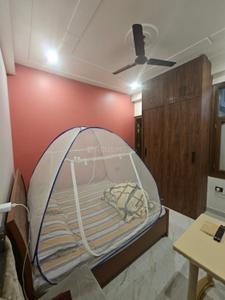 Bedroom Image of 1200 Sq.ft 2 BHK Builder Floor for rent in Delta I Greater Noida for Rs. 32000