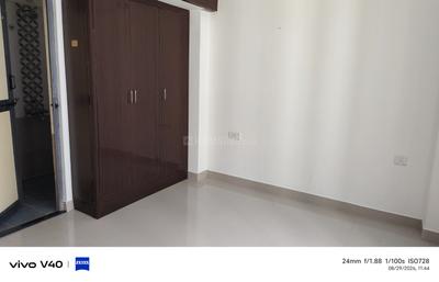 Bedroom Image of 857 Sq.ft 2 BHK Apartment / Flat for rent in Sholinganallur Chennai for Rs. 25000