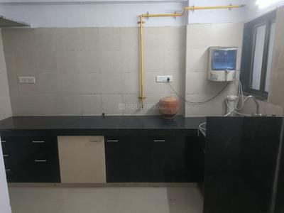 Kitchen Image of 550 Sq.ft 2 BHK Apartment / Flat for rent in Sheetal Vedika E Series, PDPU Road Gandhinagar for Rs. 17500