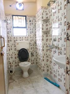 Common Bathroom Image of 1250 Sq.ft 3 BHK Apartment / Flat for rent in Parnasree Residential Apartment, Parnasree Pally Kolkata for Rs. 20000
