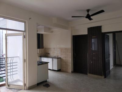 Living Room Image of 950 Sq.ft 3 BHK Apartment / Flat for rent in Gardenia Glory, Sector 46 Noida for Rs. 28000