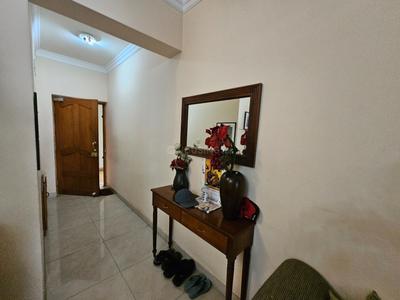 Hall Image of 1700 Sq.ft 3 BHK Apartment / Flat for sale in ABAD Marine Plaza, Marine Drive Kochi for Rs. 16500000